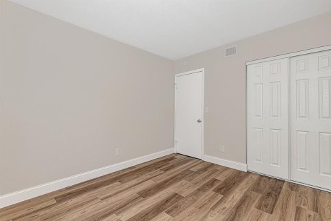 Propiedad comercial en venta en Coral Springs, Florida, 355.91 m2 № 2147073 - foto 25
