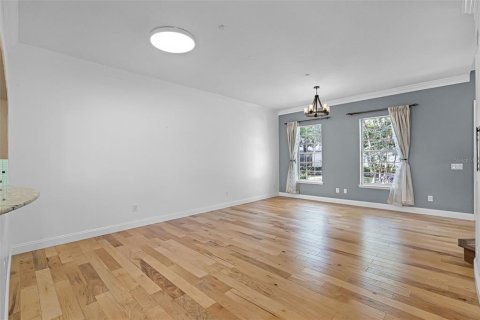 Townhouse in Celebration, Florida 4 bedrooms, 194.35 sq.m. № 1869069 - photo 5