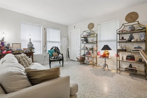 Купить коммерческую недвижимость в Майами, Флорида 206.24м2, № 1947306 - фото 14