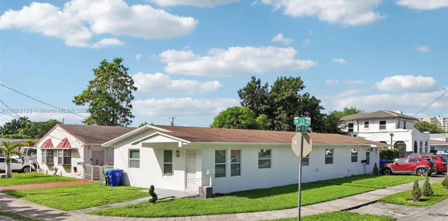 Коммерческая недвижимость в Майами, Флорида 206.24м2 № 1947306