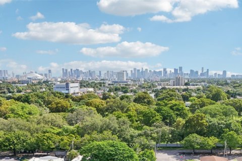 Купить коммерческую недвижимость в Майами, Флорида 206.24м2, № 1947306 - фото 8