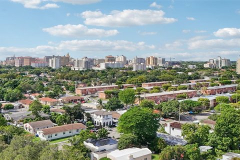 Купить коммерческую недвижимость в Майами, Флорида 206.24м2, № 1947306 - фото 6