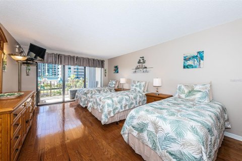 Condo in Clearwater, Florida, 2 bedrooms  № 1539947 - photo 16