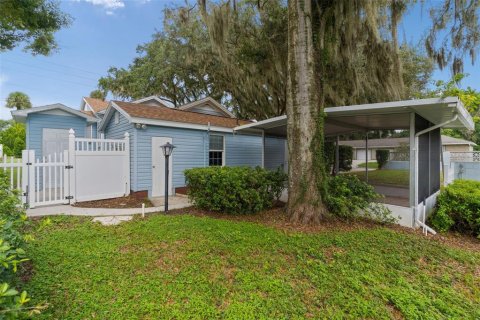 Villa ou maison à vendre à Eustis, Floride: 2 chambres, 152.17 m2 № 2388363 - photo 5