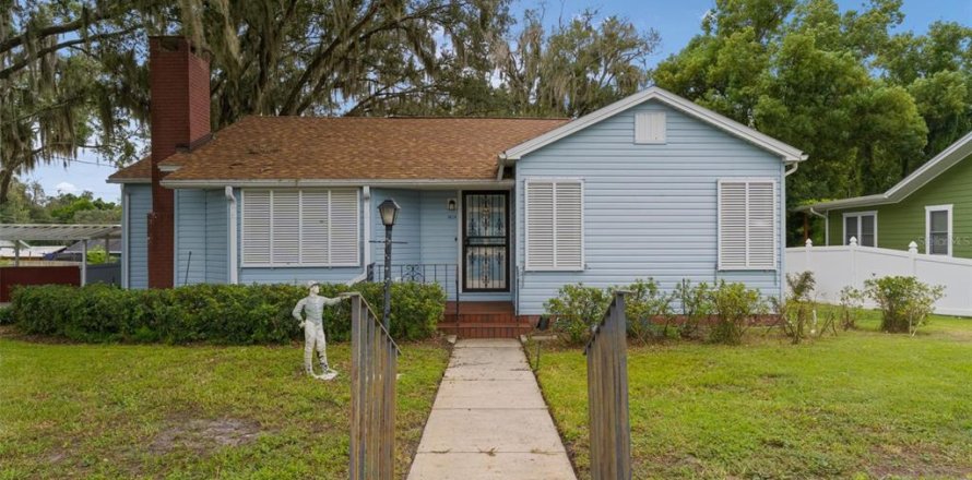Villa ou maison à Eustis, Floride 2 chambres, 152.17 m2 № 2388363