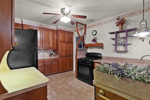 Villa ou maison à vendre à Eustis, Floride: 2 chambres, 152.17 m2 № 2388363 - photo 15