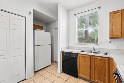 Condominio en venta en Gainesville, Florida, 2 dormitorios, 109.25 m2 № 1903080 - foto 11
