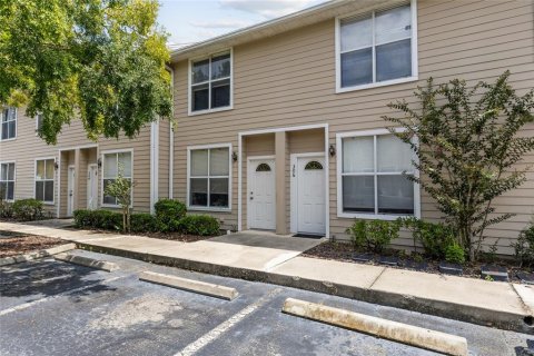 Condominio en venta en Gainesville, Florida, 2 dormitorios, 109.25 m2 № 1903080 - foto 1