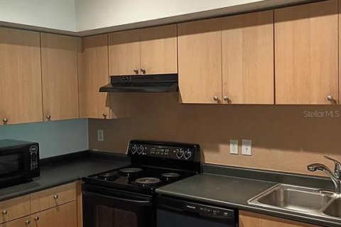 Copropriété à louer à Tampa, Floride: 1 chambre, 73.3 m2 № 2096074 - photo 3