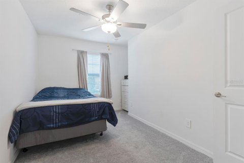 Townhouse in Land O' Lakes, Florida 3 bedrooms, 151.8 sq.m. № 2225237 - photo 25