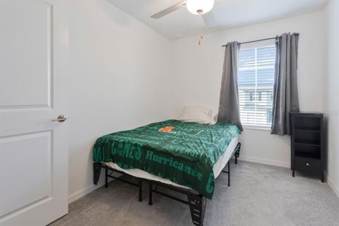 Townhouse in Land O' Lakes, Florida 3 bedrooms, 151.8 sq.m. № 2225237 - photo 23