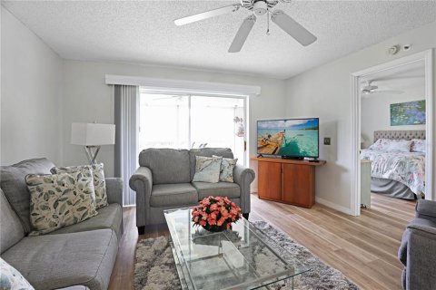 Copropriété à louer à Bradenton, Floride: 2 chambres, 96.8 m2 № 2389230 - photo 13