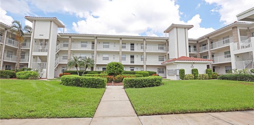 Condo à Bradenton, Floride, 2 chambres  № 2389230