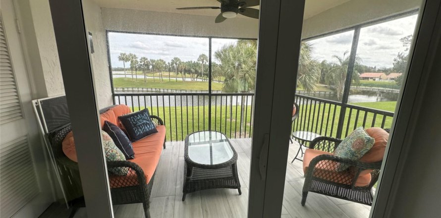 Condo in Boynton Beach, Florida, 2 bedrooms № 966042