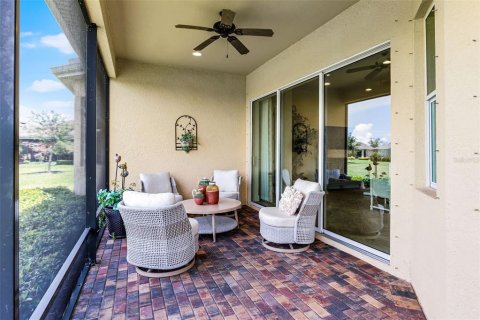 House in Sun City Center, Florida 3 bedrooms, 181.81 sq.m. № 1870472 - photo 15