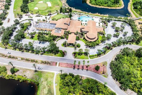House in Sun City Center, Florida 3 bedrooms, 181.81 sq.m. № 1870472 - photo 19