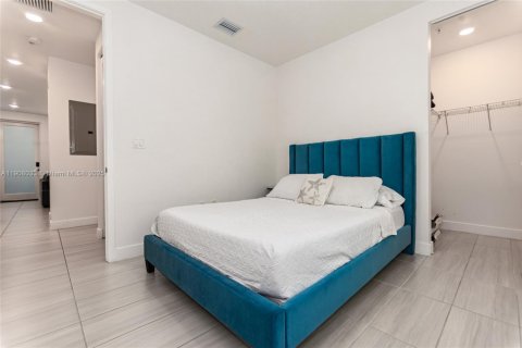 Снять в аренду кондоминиум в Дорал, Флорида 3 спальни, 102.38м2, № 1966293 - фото 22