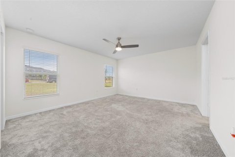 House in Davenport, Florida 4 bedrooms, 172.98 sq.m. № 2258341 - photo 18
