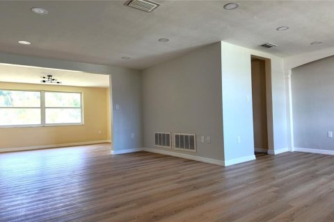 Villa ou maison à vendre à Holiday, Floride: 3 chambres, 141.03 m2 № 1854567 - photo 4