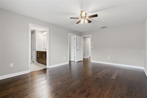 Touwnhouse à louer à Tampa, Floride: 4 chambres, 234.67 m2 № 1909328 - photo 25