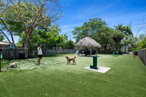 Снять в аренду кондоминиум в Саут-Майами, Флорида 1 спальня, 47.38м2, № 2005219 - фото 13