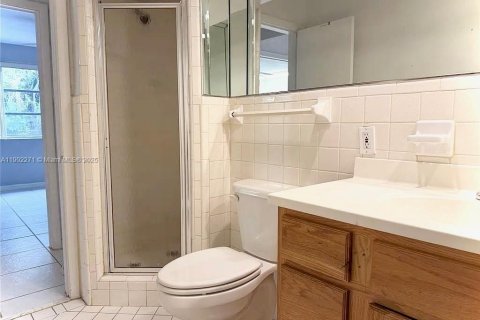 Condo in Fort Lauderdale, Florida, 3 bedrooms  № 1955996 - photo 17