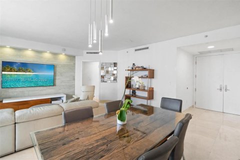 Copropriété à louer à Miami, Floride: 2 chambres, 144.74 m2 № 2404257 - photo 8