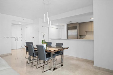 Copropriété à louer à Miami, Floride: 2 chambres, 144.74 m2 № 2404257 - photo 7