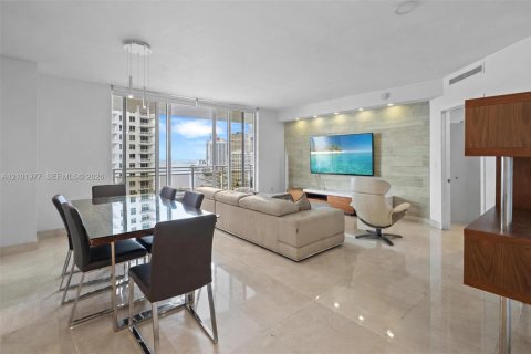 Copropriété à louer à Miami, Floride: 2 chambres, 144.74 m2 № 2404257 - photo 2