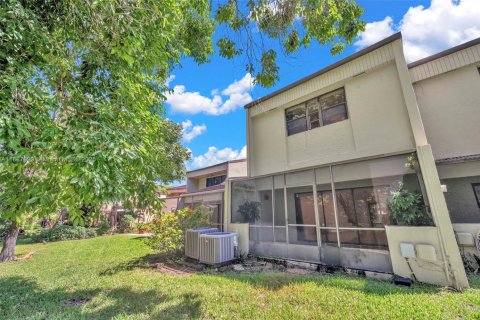 Copropriété à vendre à Doral, Floride: 2 chambres, 157.93 m2 № 1942221 - photo 26