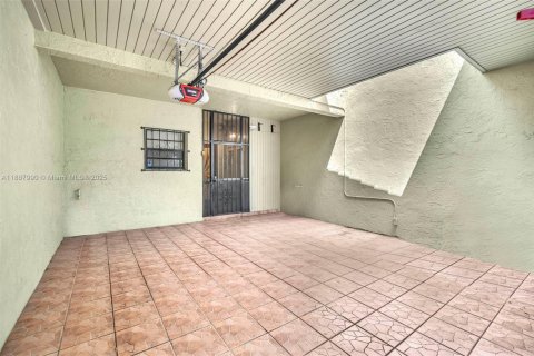 Copropriété à vendre à Doral, Floride: 2 chambres, 157.93 m2 № 1942221 - photo 30