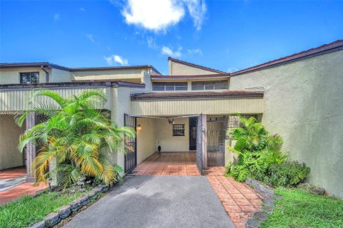 Copropriété à vendre à Doral, Floride: 2 chambres, 157.93 m2 № 1942221 - photo 23