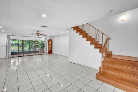 Copropriété à vendre à Doral, Floride: 2 chambres, 157.93 m2 № 1942221 - photo 5