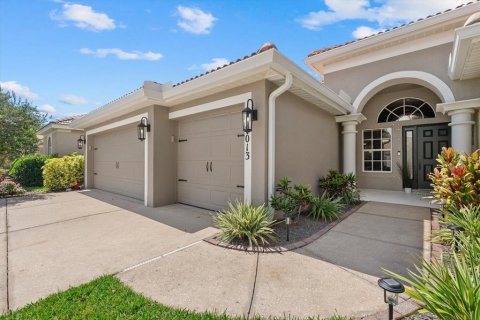 House in Bradenton, Florida 4 bedrooms, 207.26 sq.m. № 2147541 - photo 3