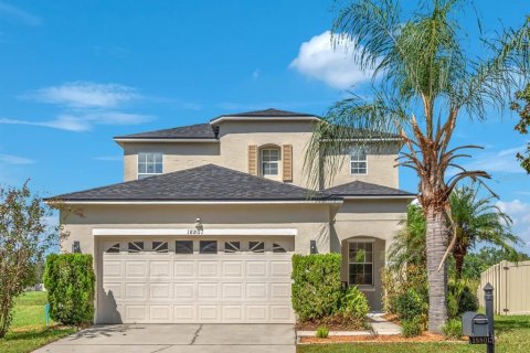 Villa ou maison à Land O' Lakes, Floride 4 chambres, 246.38 m2 № 2419815