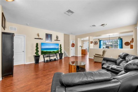 Villa ou maison à vendre à Land O' Lakes, Floride: 4 chambres, 246.38 m2 № 2419815 - photo 7