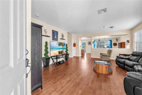 Villa ou maison à vendre à Land O' Lakes, Floride: 4 chambres, 246.38 m2 № 2419815 - photo 6