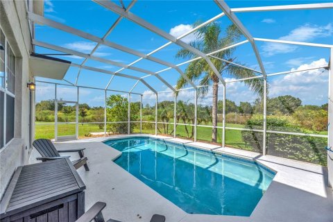 Villa ou maison à vendre à Land O' Lakes, Floride: 4 chambres, 246.38 m2 № 2419815 - photo 29