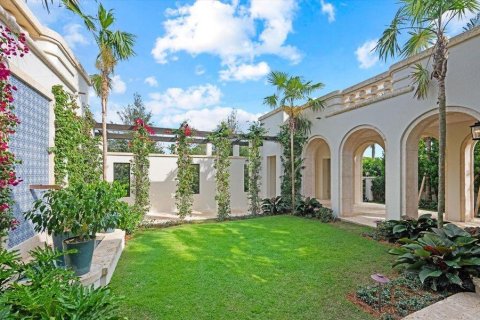 House in Palm Beach, Florida 6 bedrooms, 653.47 sq.m. № 2087753 - photo 10