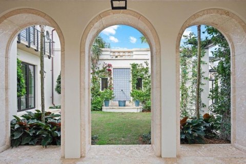 House in Palm Beach, Florida 6 bedrooms, 653.47 sq.m. № 2087753 - photo 9