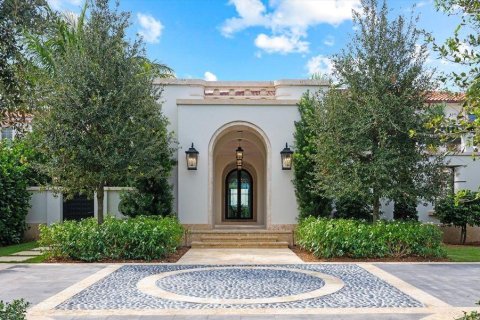 House in Palm Beach, Florida 6 bedrooms, 653.47 sq.m. № 2087753 - photo 8