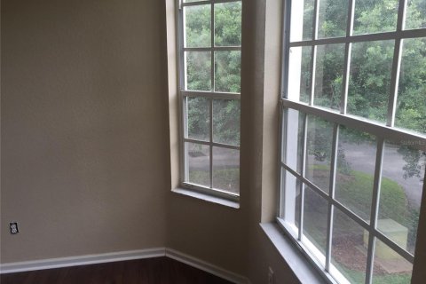Condo in Orlando, Florida, 3 bedrooms  № 1910462 - photo 15
