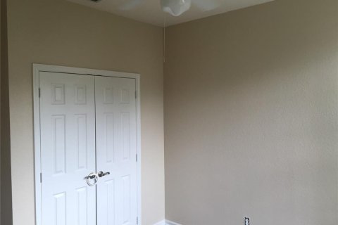 Condo in Orlando, Florida, 3 bedrooms  № 1910462 - photo 14