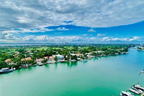 Copropriété à louer à Miami Beach, Floride: 2 chambres, 110.55 m2 № 1698697 - photo 7