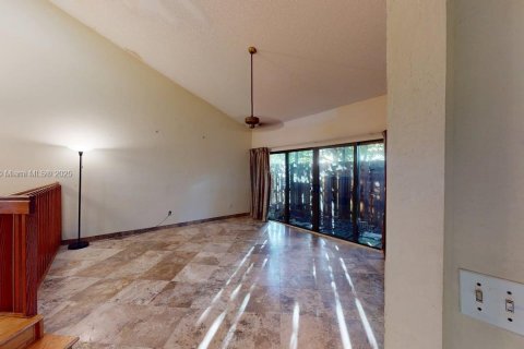 Touwnhouse à vendre à Davie, Floride: 2 chambres, 124.12 m2 № 1974606 - photo 9