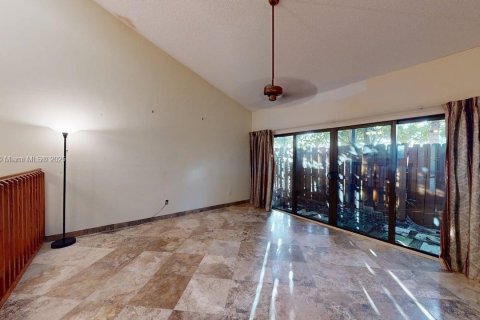 Touwnhouse à vendre à Davie, Floride: 2 chambres, 124.12 m2 № 1974606 - photo 11