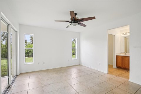 Casa en venta en North Port, Florida, 3 dormitorios, 120.49 m2 № 1813212 - foto 12
