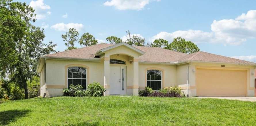 House in North Port, Florida 3 bedrooms, 120.49 sq.m. № 1813212