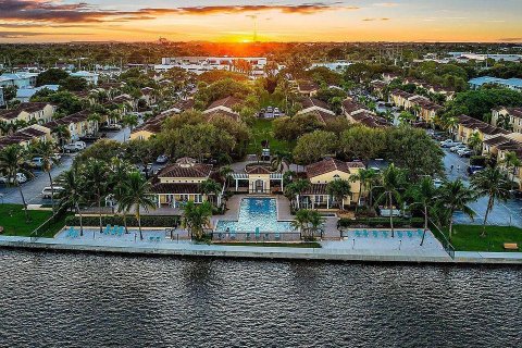 Condo à Lake Park, Floride, 2 chambres  № 2400662