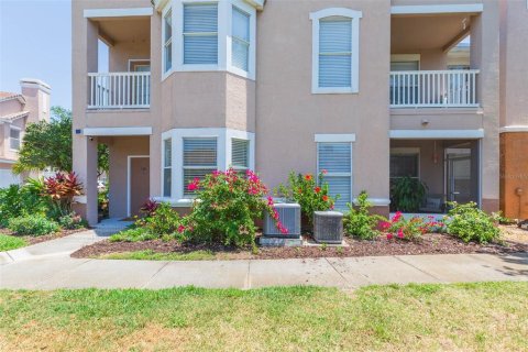 Condo in Tampa, Florida, 2 bedrooms  № 1722166 - photo 2